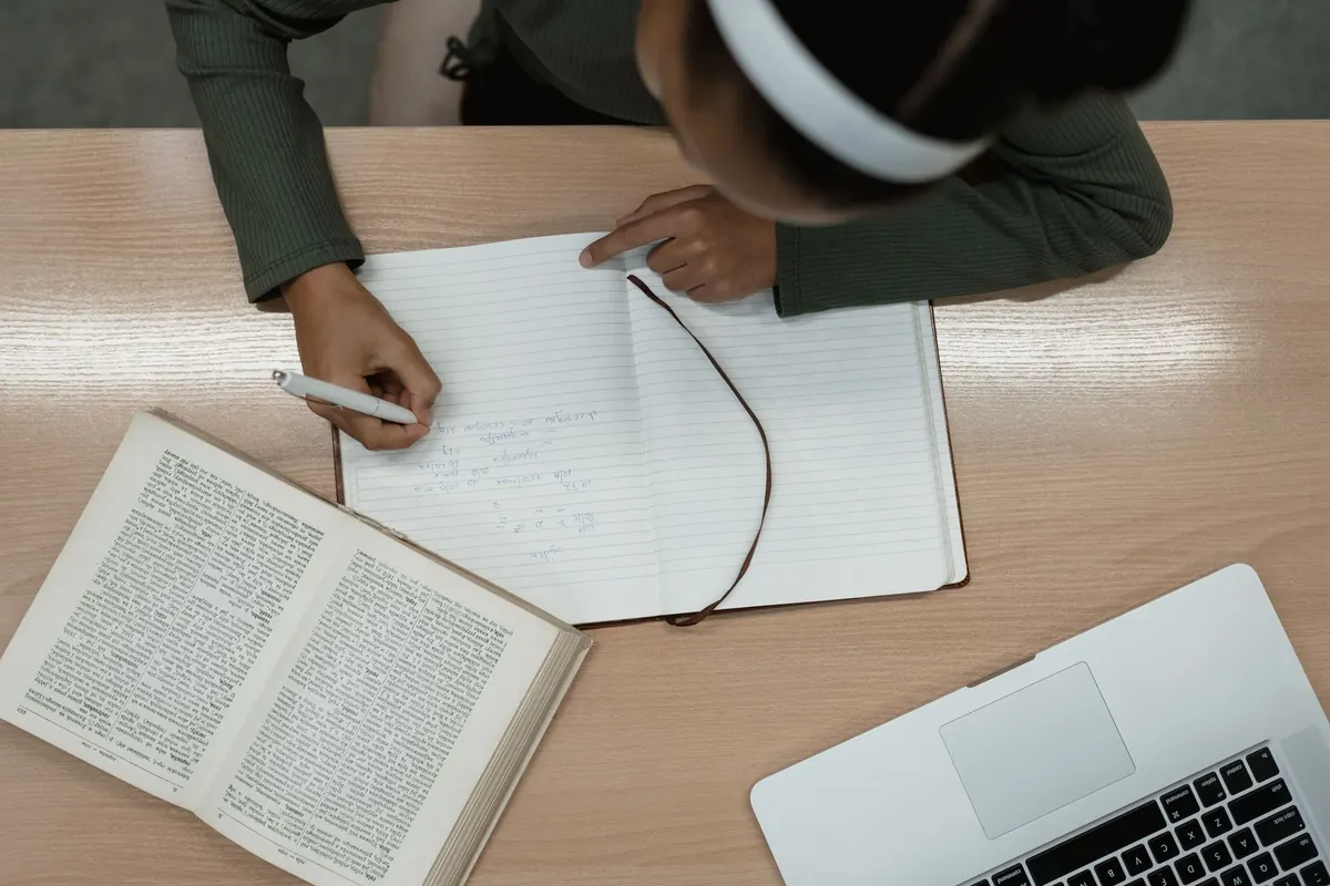 Writing Essays During the Winter Break: A Seasonal Study Plan